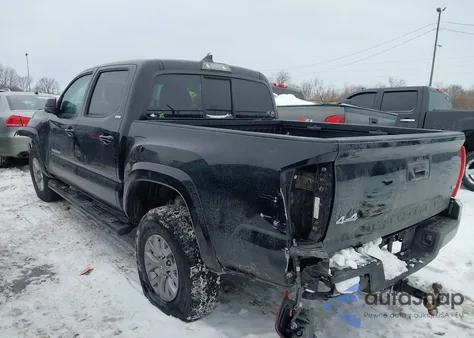 2017 Toyota Tacoma Sr5 V6 z USA, uszkodzony, nr VIN 5TFCZ5AN5HX056710